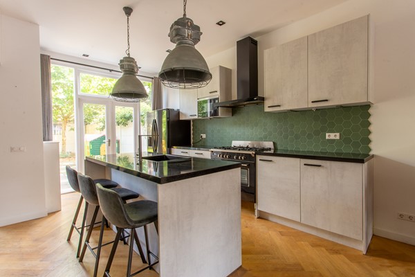 Medium property photo - Abrikozenplein 13, 2564 PE Den Haag